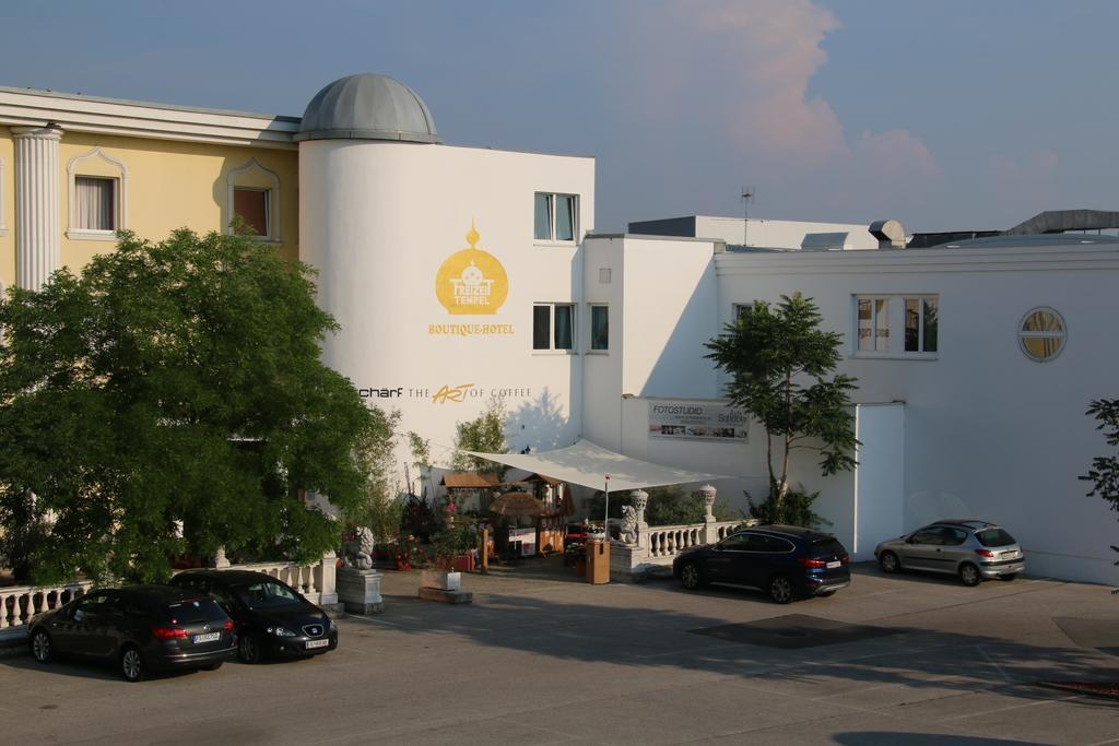 Hotel Freizeittempel Wiener Neustadt Eksteriør bilde